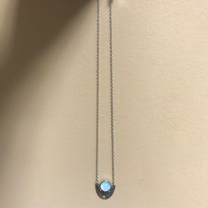 Iridescent necklace